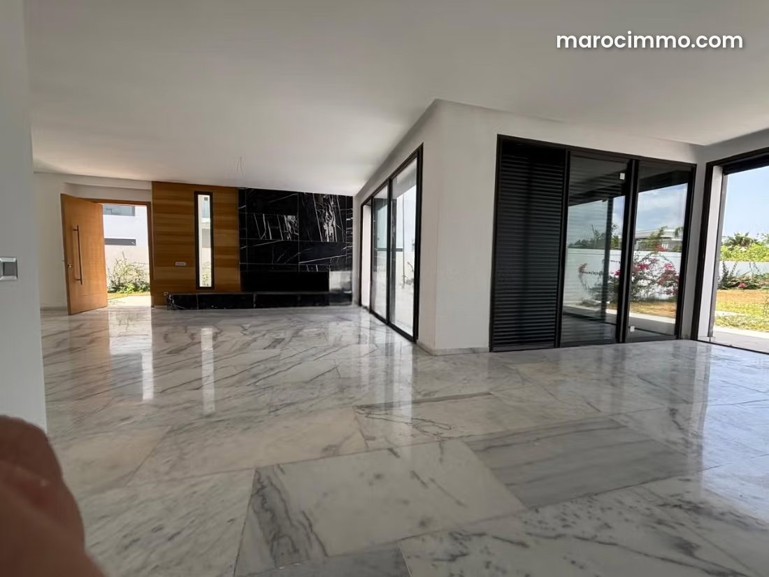Villa 700 m² avec piscine, Ville Verte, Bouskoura — Bouskoura
