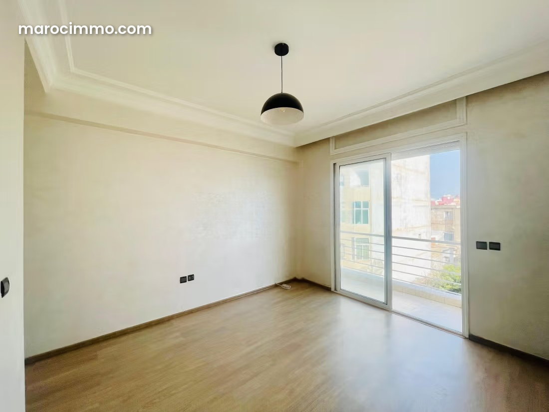 Appartement 3 pièces avec terrasse à Maarif Casablanca — Casablanca
