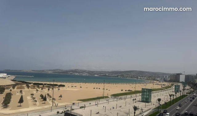 A louer Grand Appartement Front de Mer Playa — Tanger