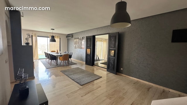 Duplex de haut standing avec trois chambres deux grand terrasses — 5