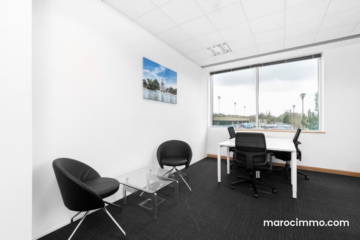 Bureau centre Tanger à louer, confort et services inclus — Tanger