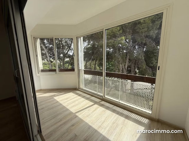 Appartement Lumineux et Spacieux à l'Aviation — 3