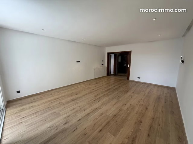 Appartement Lumineux et Spacieux à l'Aviation — 4