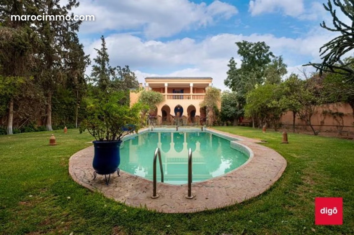 A vendre Grande Villa avec piscine et grand jardin, Targa, Marrakech