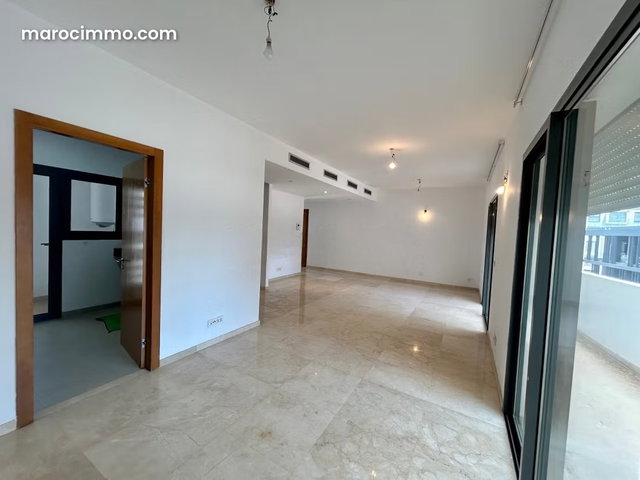 Magnifique appartement Triplex à louer — 2