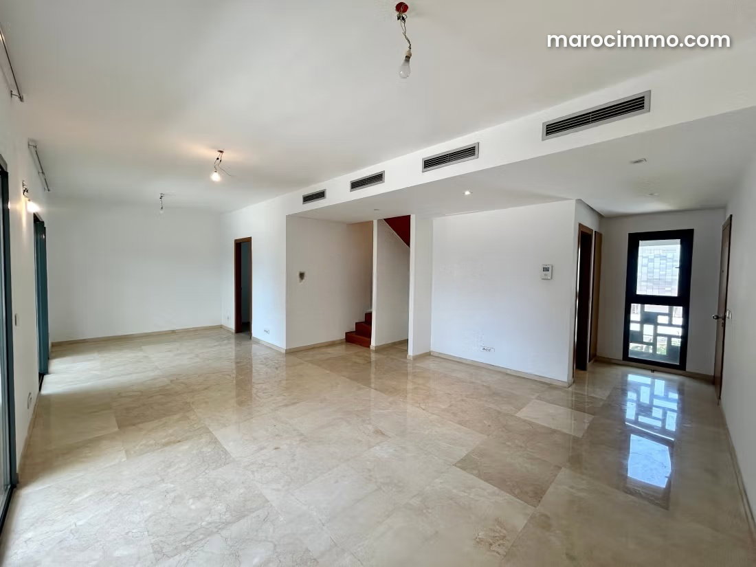 Appartement 240 m², 4 chambres à louer, Casablanca Finance City — Casablanca