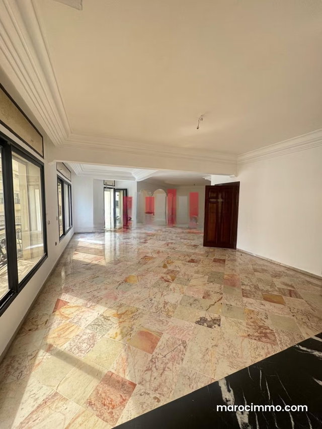 Grand appartement renove — 3
