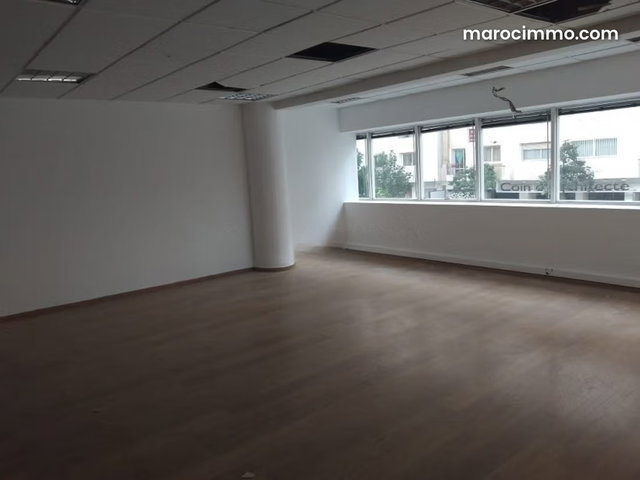 Plateau de bureau à louer sur Bd ABDELATIF BEN KADDOUR — 2