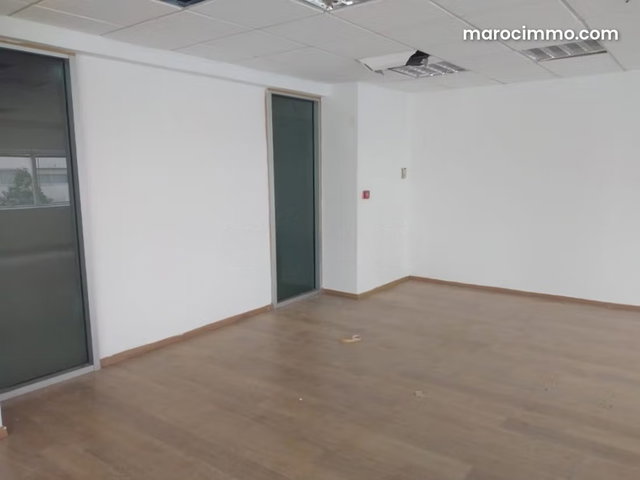 Plateau de bureau à louer sur Bd ABDELATIF BEN KADDOUR — 4