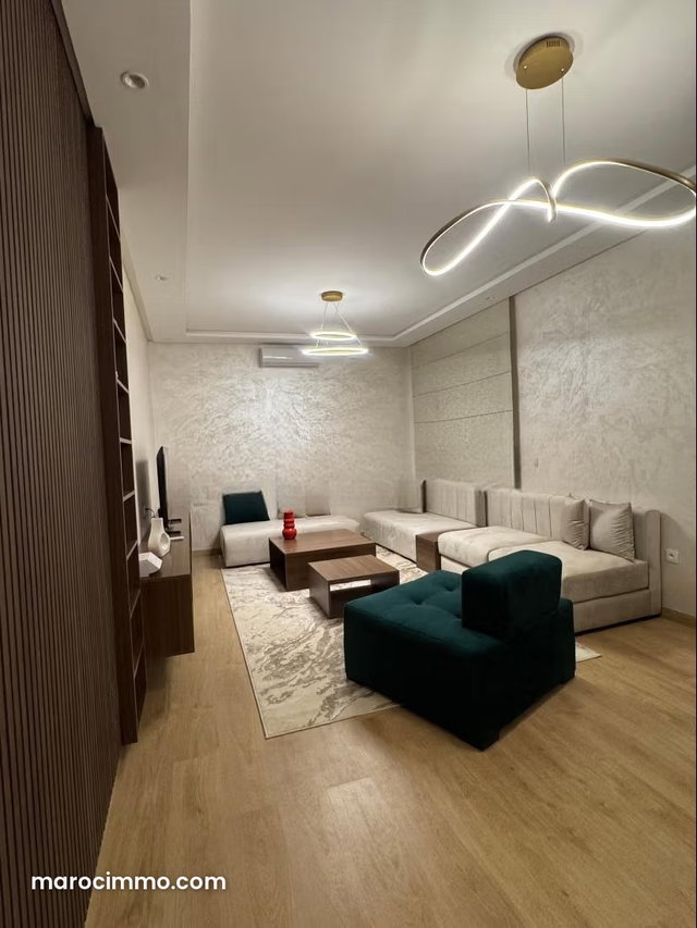 Très bel appartement en location en Centre. Superficie 115 m². Meublé — 2