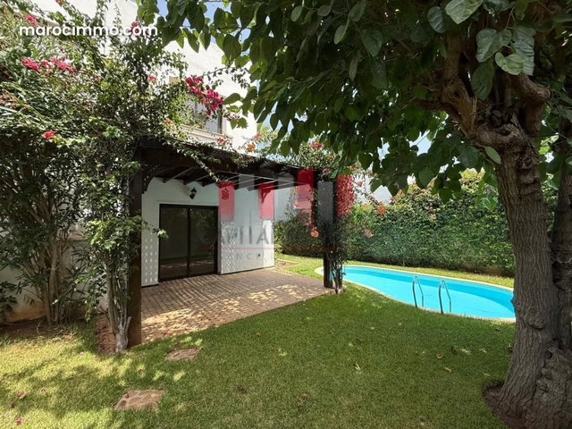Superb Villa for Rent in Ain Diab. Total Area 500 m². Fully Equipped with Pool and Fireplace — 2