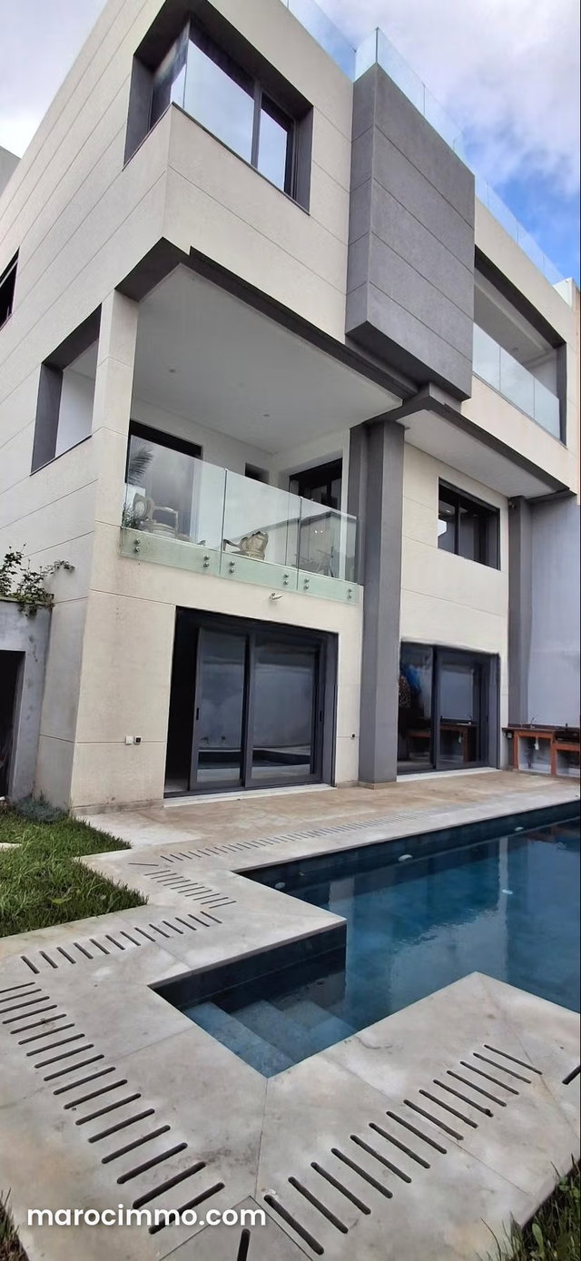 Location villa avec piscine à Rah Rah Tanger — 2