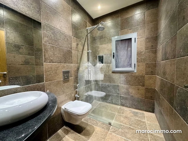 Villa à Vendre de 401.0 m² à Marrakech, Route De L'Ourika Waky — 4