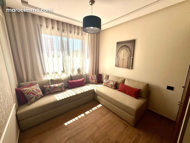 Au CFC Appartement Neuf meublé à louer – 2 façades, — 4