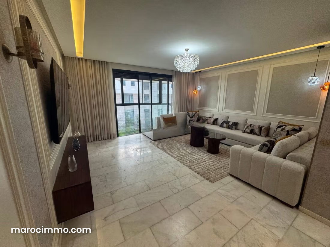 Appartement meublé avec terrasse et piscine à Racine Casablanca — Casablanca