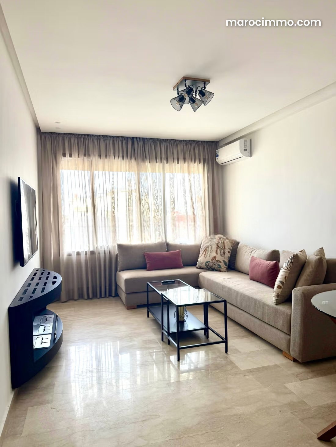 Furnished Apartment with Terrace for Rent in Bourgogne, Casablanca — Casablanca