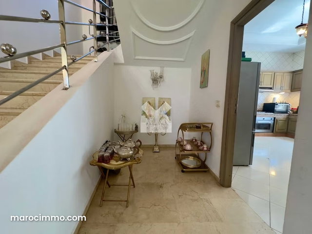 Villa à Louer de 1998.0 m² à Bouskoura, Bouskoura — 4