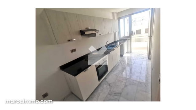 Appartement à Louer de 91.0 m² à Casablanca, Les Princesses — 4