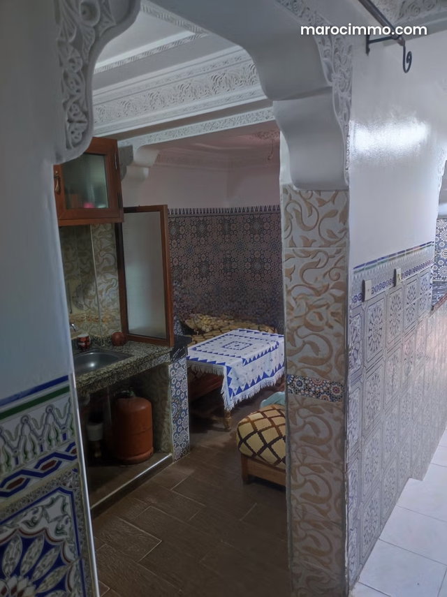 Riad à rénover 70m2 à La place ds Epices — 2