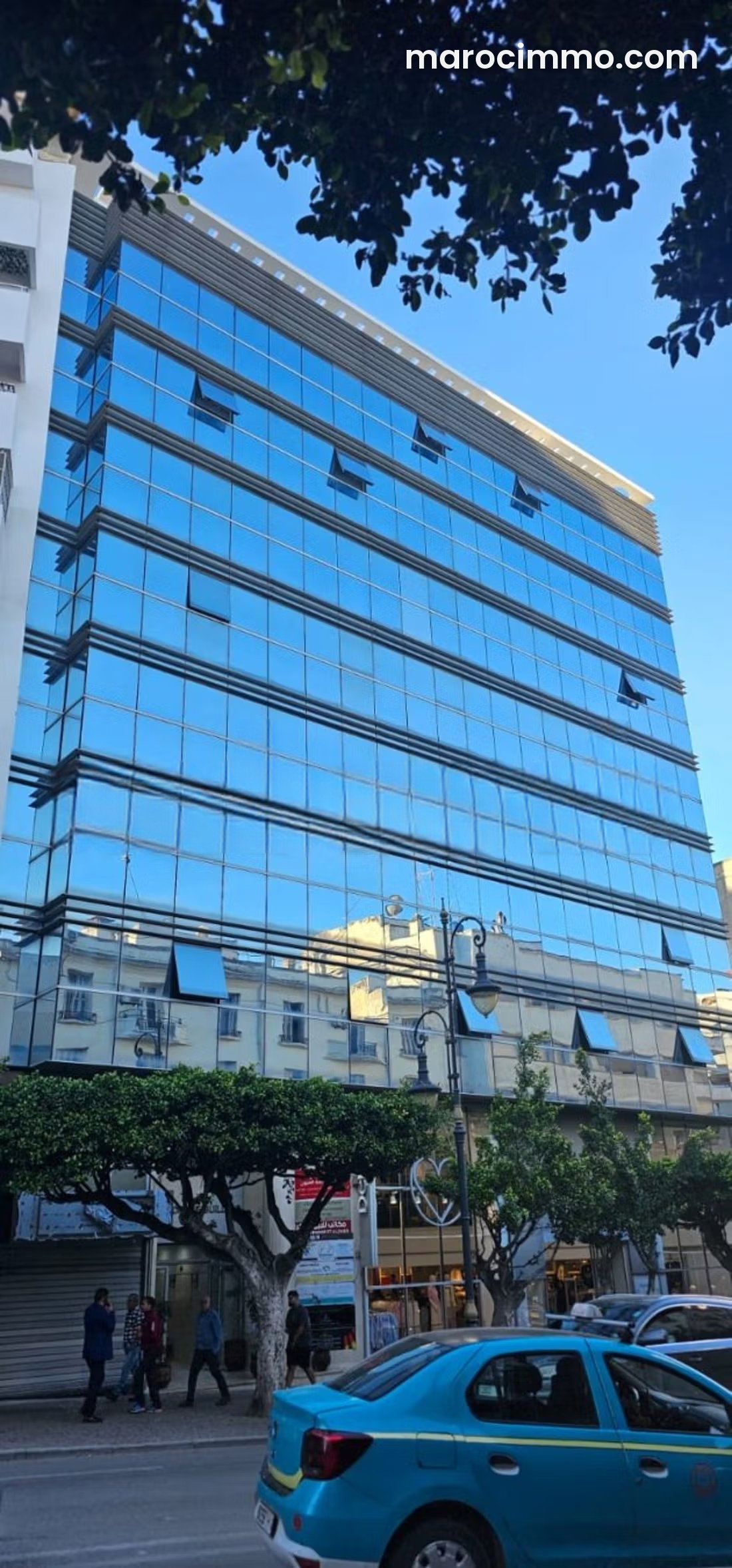 86 m² Office in Central Tangier with Parking — Tangier