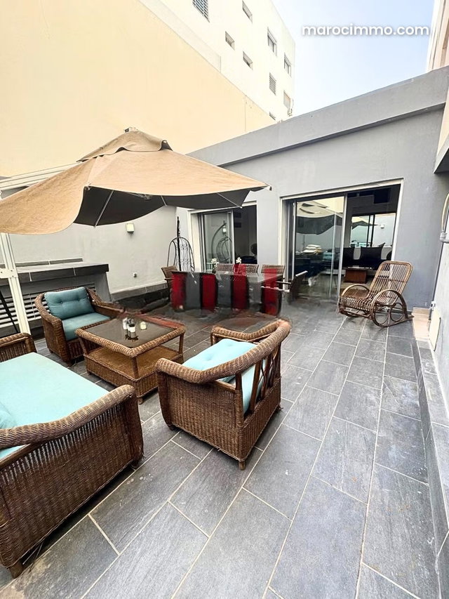 Renovated – Large Terrace – Secure Residence — 2
