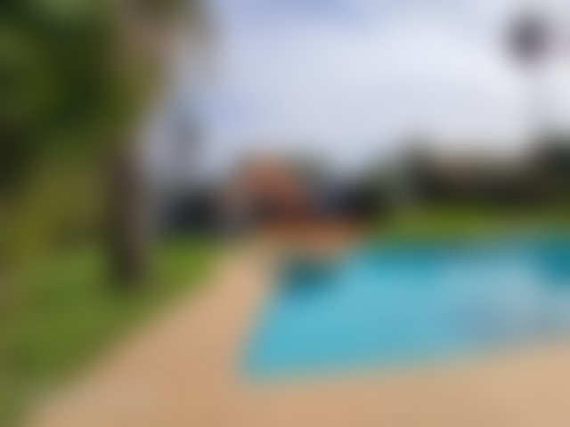 Villa 2000 m² avec piscine et jardin à louer, Souissi, Rabat — 2