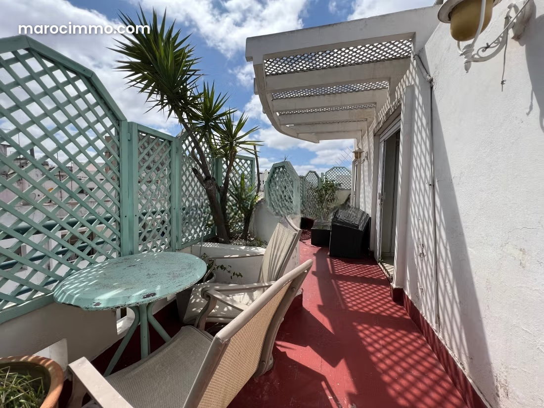 Appartement meublé avec terrasse à Gauthier Casablanca — Casablanca