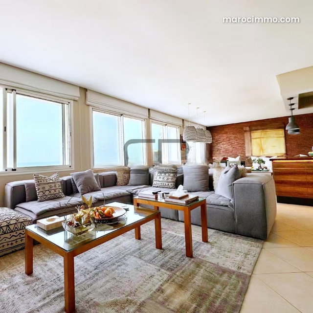 Espace commercial 163 m² avec vue sur mer — 2