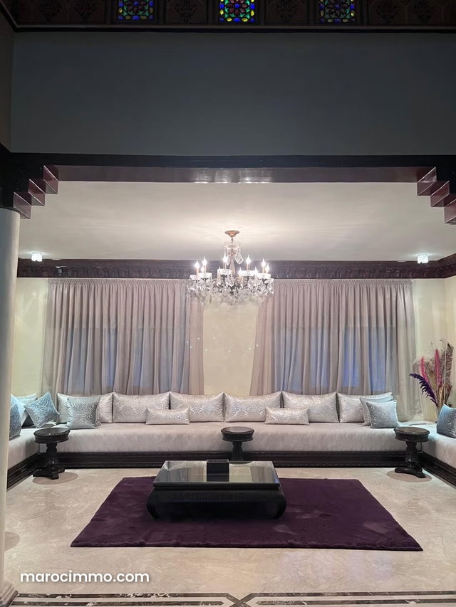 Vente magnifique villa à el Jadida 2445m2 — 2