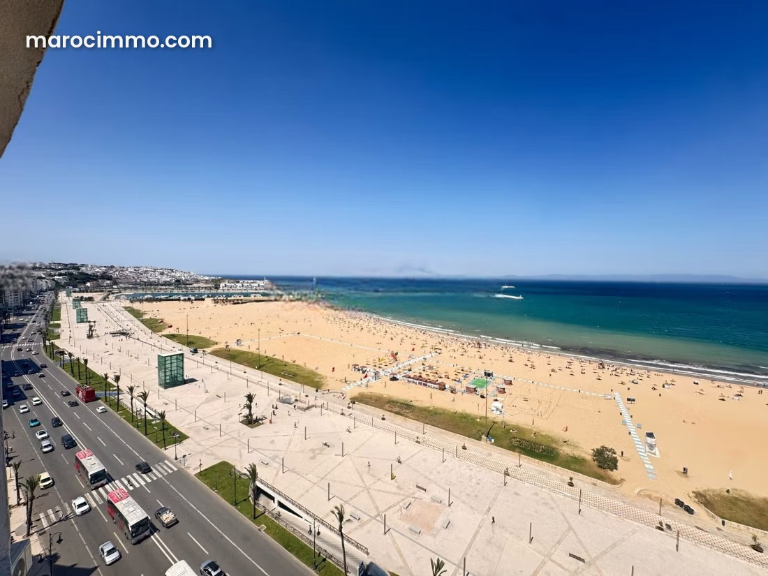 140 m² Top-Floor Apartment with Sea Views, De La Plage, Tangier — Tangier