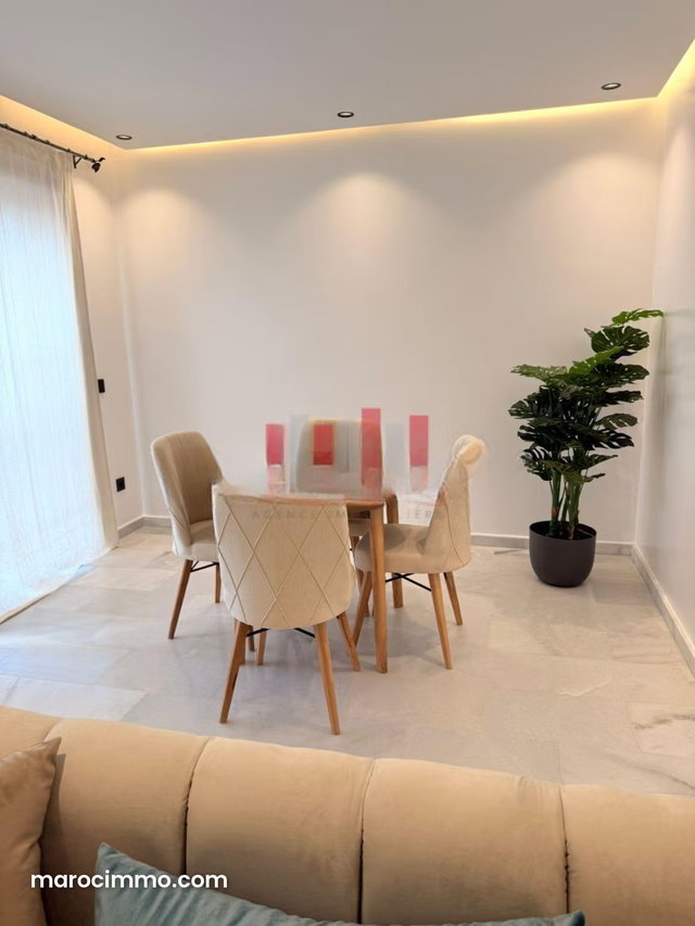 Très bel appartement en location à Les princesses. 1 belle chambre. Bien meublé — 4