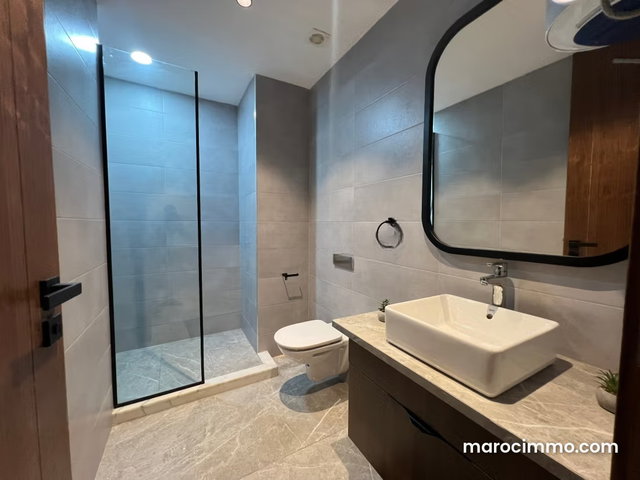 Rent this CFC apartment with pool. 1 beautiful bedroom — 5