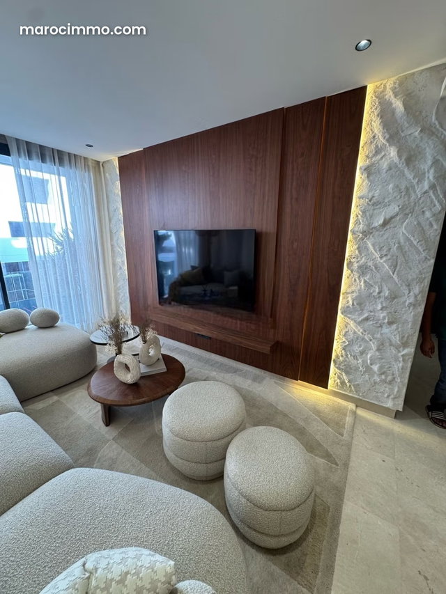 Superbe appartement à vendre à Les princesses. Surface totale 45 m². Cheminée et climatisation — 2