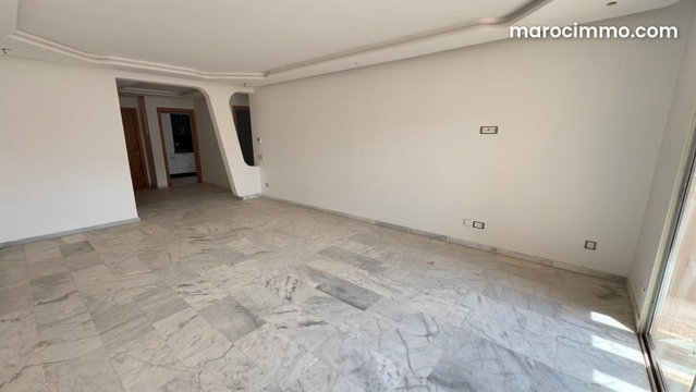 Bel appartement à vendre à Agdal. 3 chambres agréables. Porte blindée, sécurité — 3