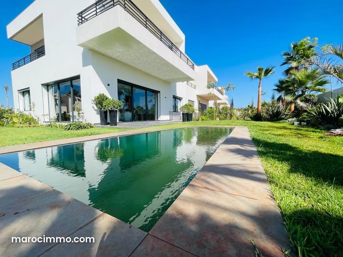 700 sqm Villa with Garden, Ville Verte, Bouskoura — Bouskoura