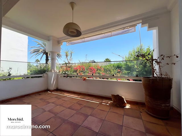 Louez cet appartement à CIL. Superficie 220 m² 4 chambres — Casablanca