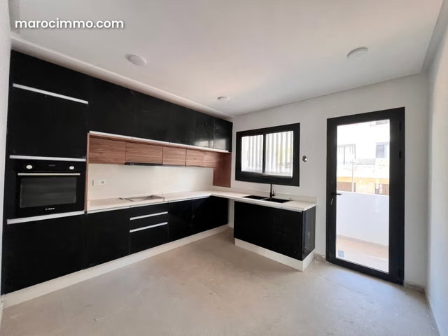 Luxury Apartment for Rent in Menzah. 3 Beautiful Bedrooms. Large Terrace, Beautiful Pool — 5