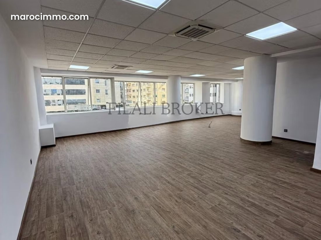 122 m² Office with Parking, Quartier des Hôpitaux, Casablanca — Casablanca