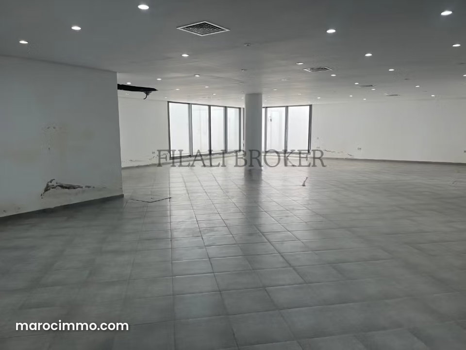 Villa commerciale aménagée à louer CIL