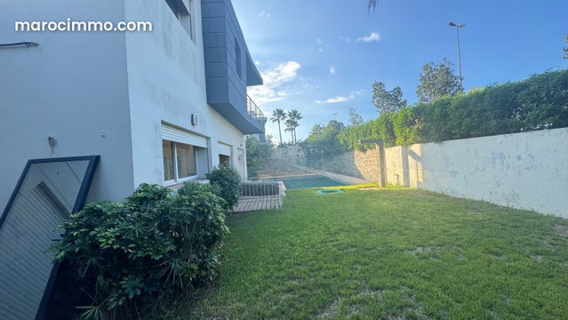 Villa de luxe à vendre à Bouskoura Prestigia. 4 chambres. Belle terrasse et jardin — 2