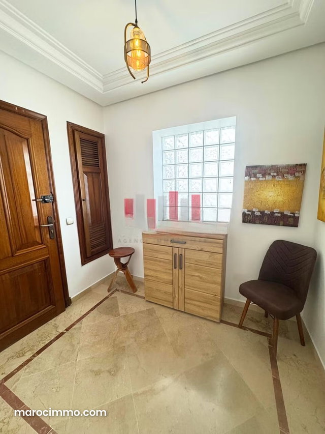 Rénové – meublé à neuf – 2 chambres — 4
