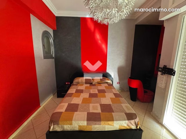 Villa à Vendre de 293.0 m² à Casablanca, Laymoune — 2
