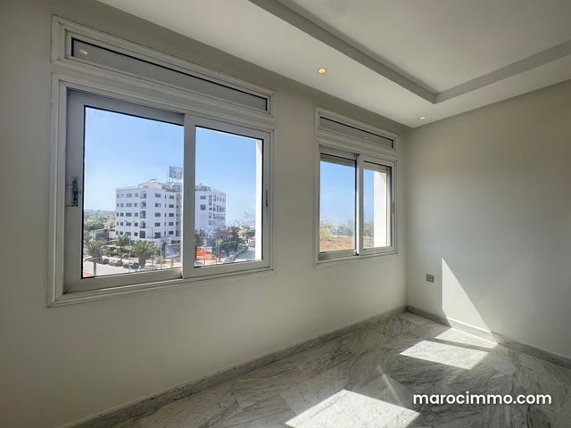 Appartement de 3 chambres à louer à racine — 4