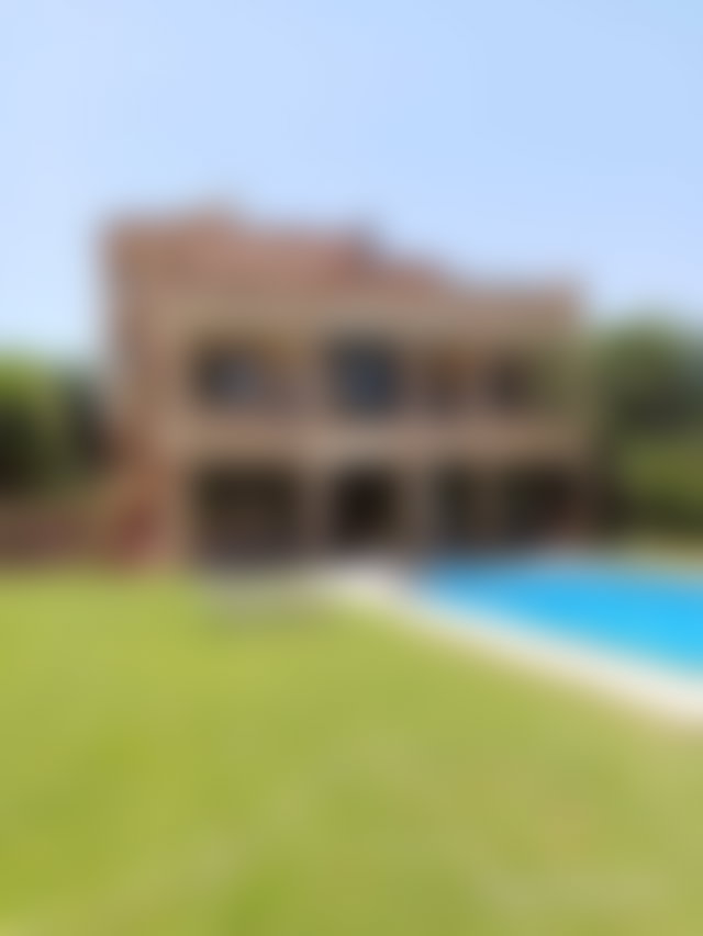 760 sqm Villa, 5 Bedrooms, Garden and Terrace in Marrakech — 5