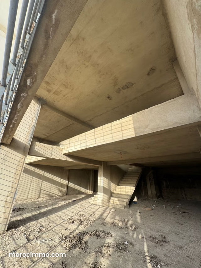 Local commercial à vendre à Marjane. Superficie 148 m² — 3