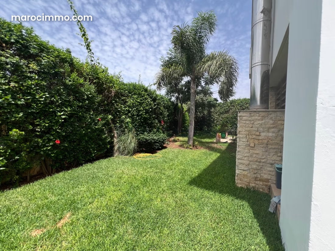 550 sqm Furnished Villa with Pool and Garden in Bouskoura Ville Verte — Bouskoura