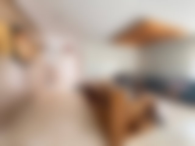 فيلا مفروشة فاخرة مع مسبح وحديقة للإيجار بفيلا فيرت بوسكورة — 3