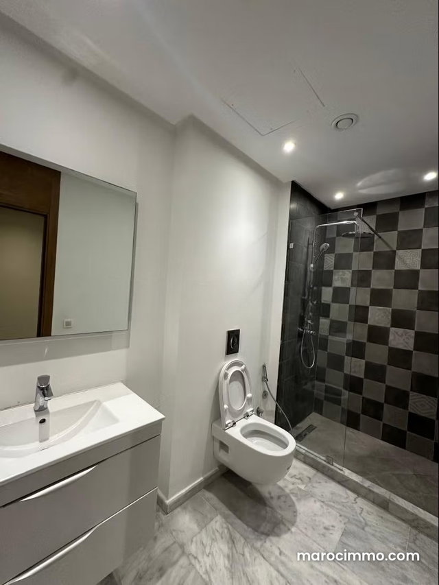 Appartement vide 70 m² avec terrasse – Rez de chaussée – ferme Brotone — 3