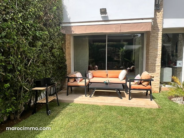 240 m² Modern Villa in Green Town – 3 Bedrooms Garden — 3