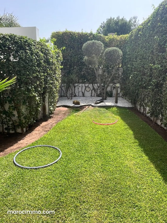 240 m² Modern Villa in Green Town – 3 Bedrooms Garden — 5